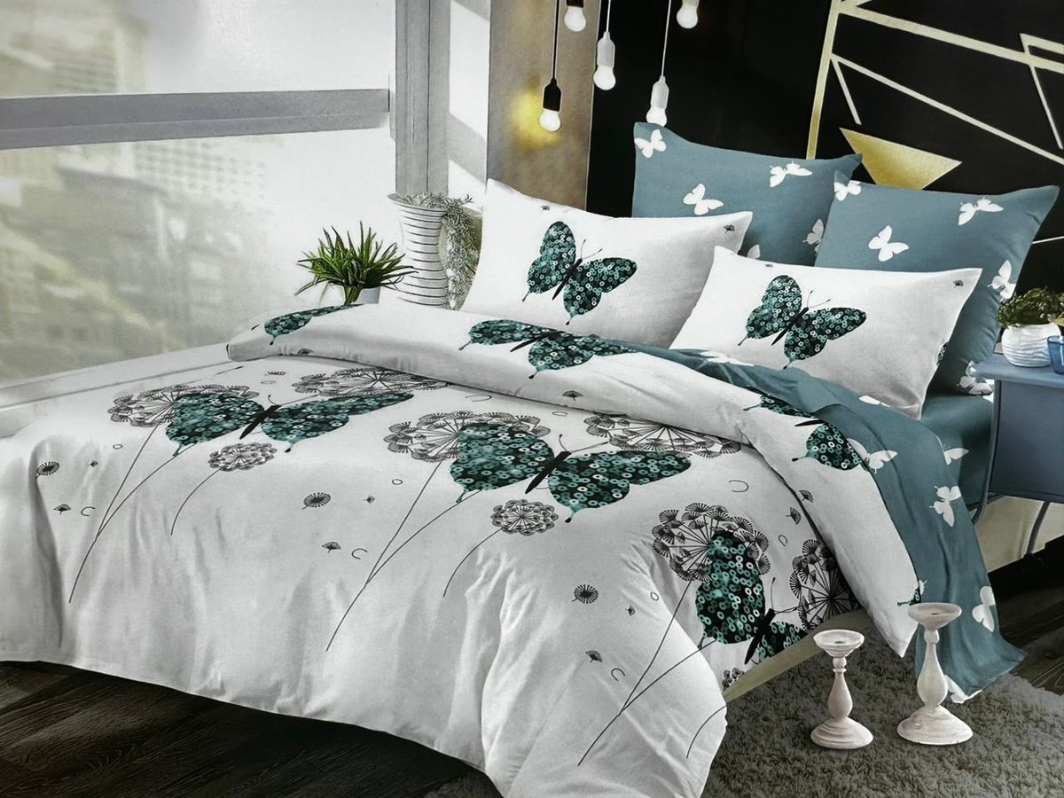 We are open 🥰😍
Place your orders 📌 
6/6 Duvet
 1 bedsheet
 2 pillowcases 
Price:160k
Contact:0789185642