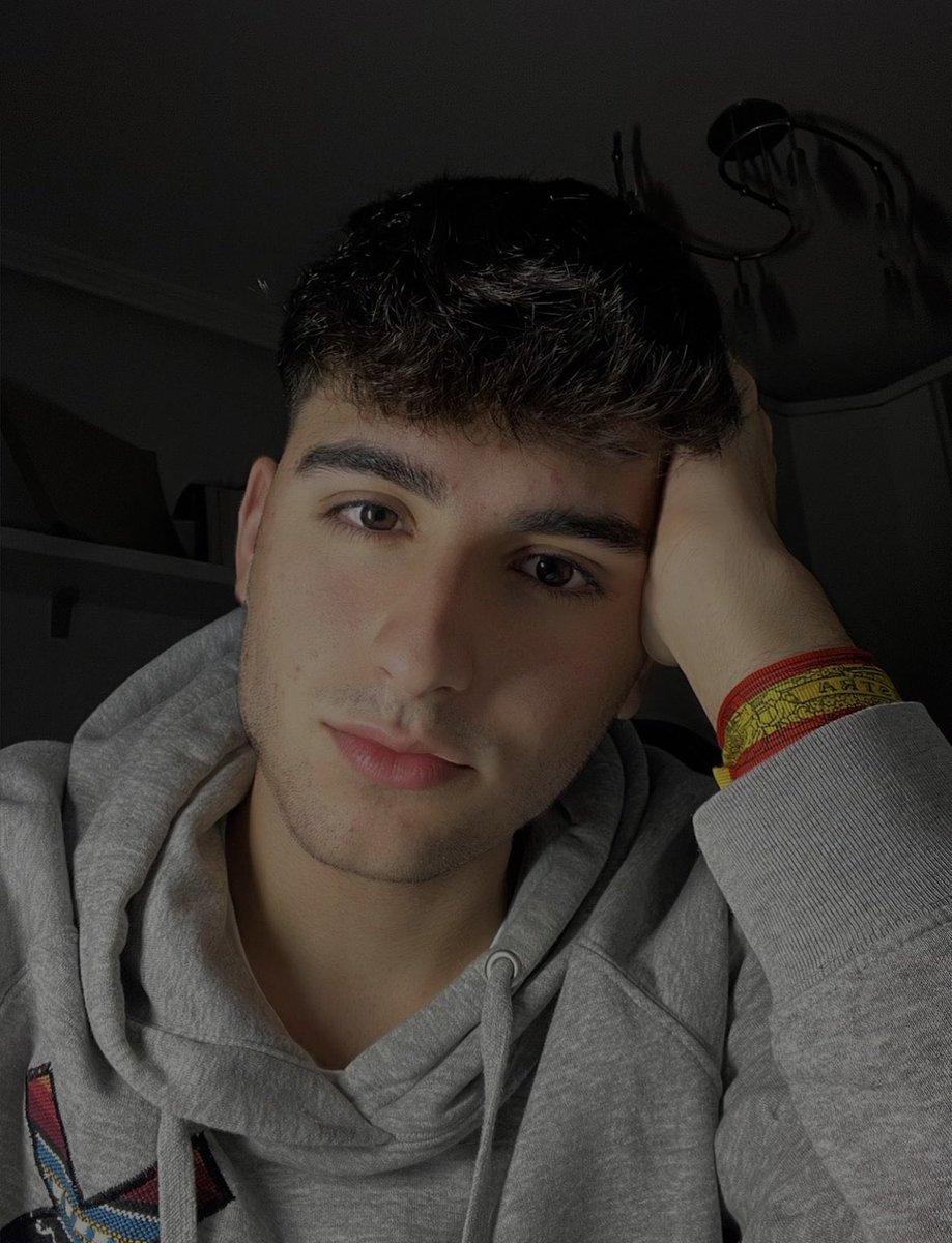 adrii🤠 tweet media