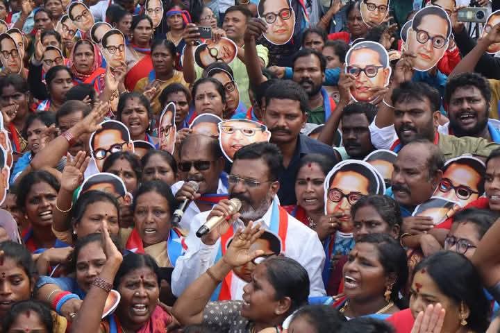 vck_dinesh's tweet image. புரட்சியாளர் அம்பேத்கர் அவர்களை அவமதித்த  ஒன்றிய அமைச்சர் அமித்ஷாவை கண்டித்து  தலைவர் எழுச்சித்தமிழர் தலைமையில்  ஆர்ப்பாட்டம்💙❤