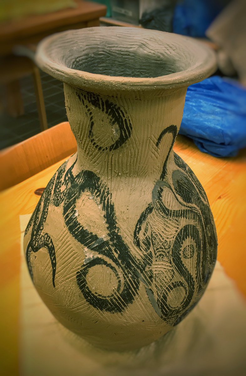 LTentke's tweet photo. #amphora #ceramicart #phototransferonclay 👀 https://t.co/0QWLr7JTRg