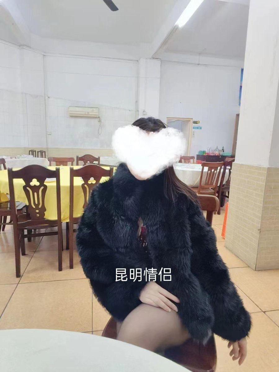 昆明情侣 tweet media