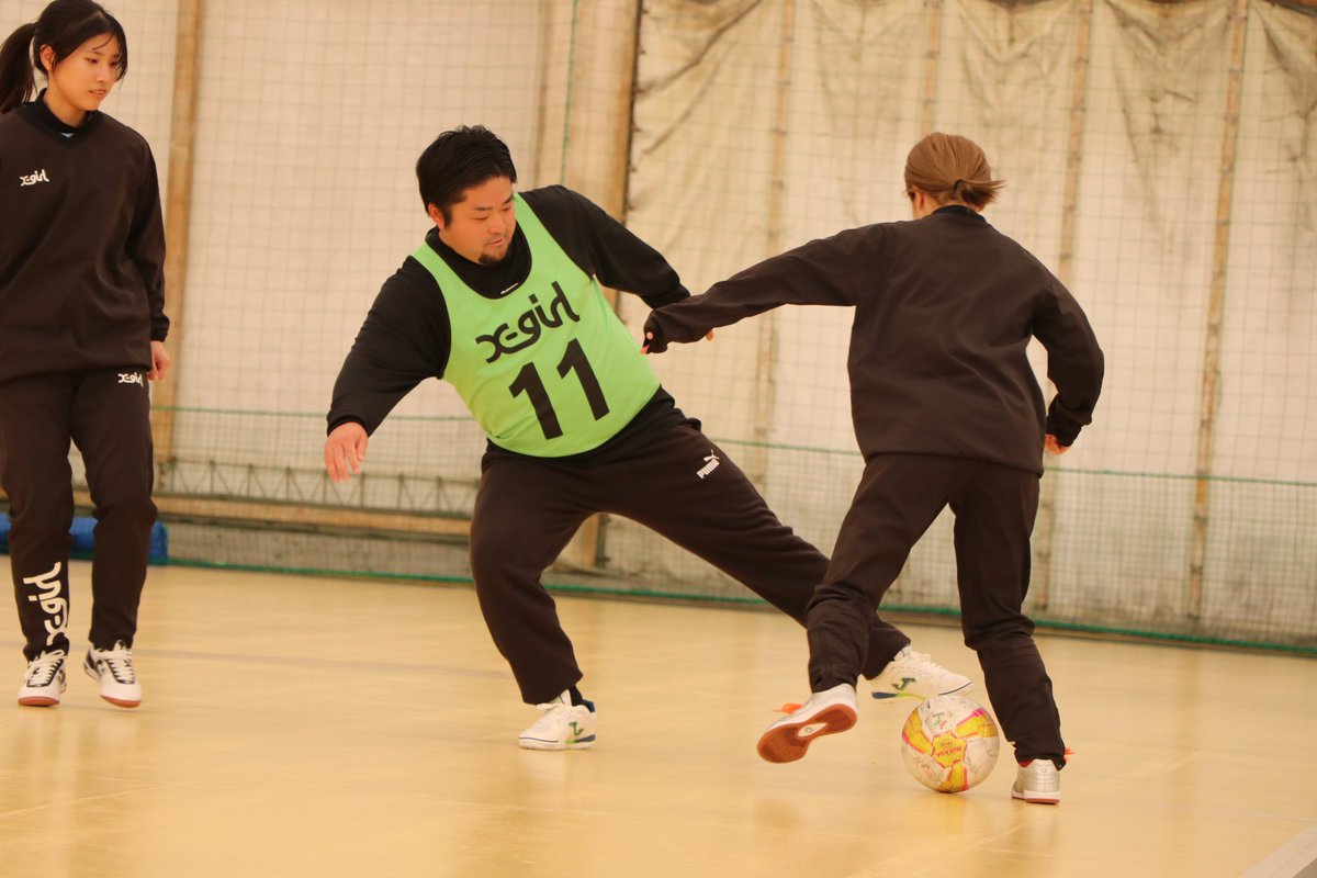 arco_irisKOBE's tweet photo. ＼ ￼ 🩵 #ThanksRespect ￼💛／ 

⚽️2024年アルコ神戸年末蹴り納め⚽️

沢山のご参加ありがとうございました！！

今年もアルコサルを通して、皆さんとフットサルを楽しむことができました！

2025年もアルコ神戸をよろしくお願いします！

#アルコ神戸
#アルコサル https://t.co/gMshOeV4Gr
