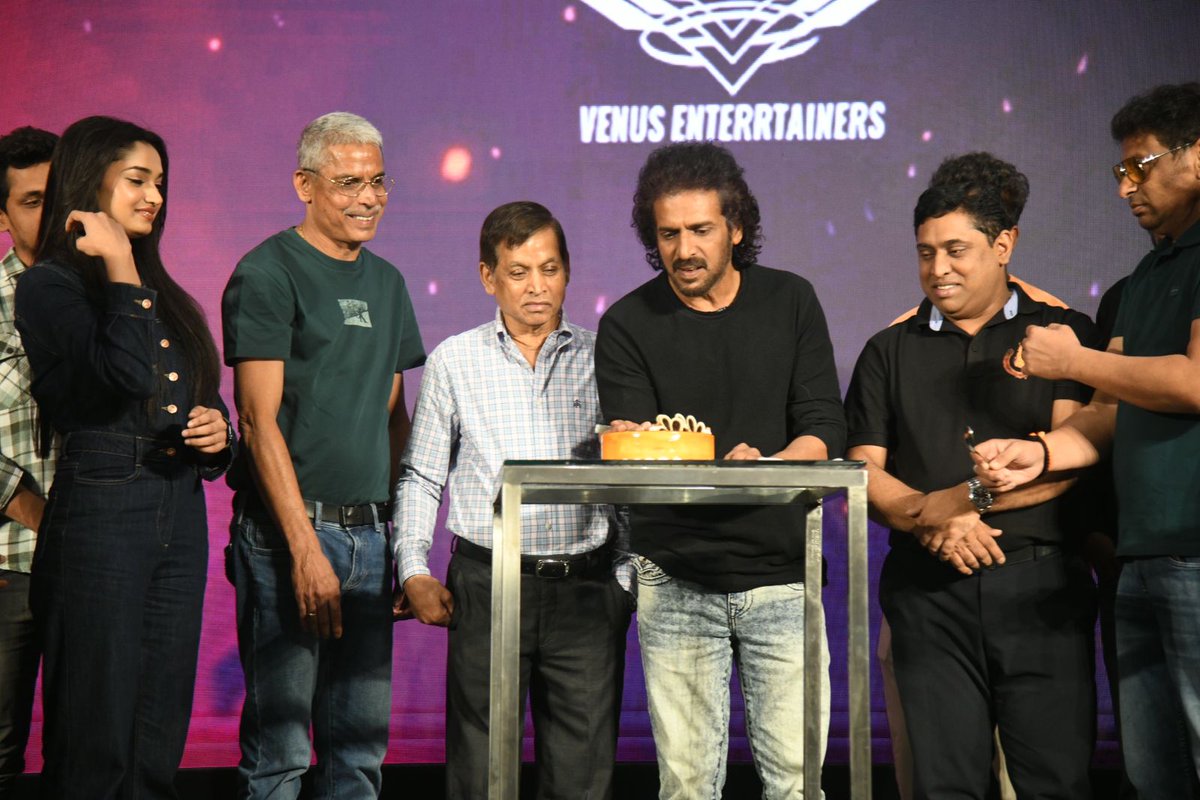 YashwantNani07's tweet image. Block buster succes celebrations 🔥#FocusedBlockbusterUI 

@nimmaupendra @Laharifilm @enterrtainers @Reeshmananaiah @AJANEESHB @LahariMusic #GeethaFilmDistributors @APIfilms @ConfidentGroup1 @homescreenent @KvnProductions @ZeeStudios_