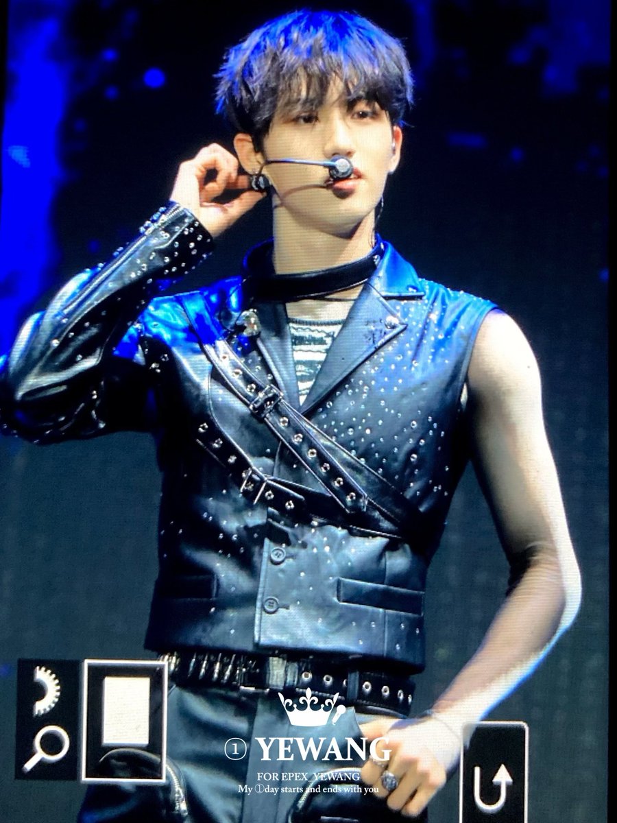 241228 첫콘

#EPEX #이펙스 #YEWANG #예왕 #서예왕