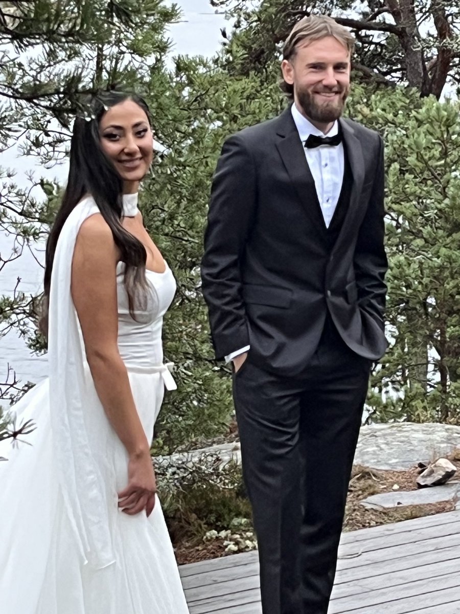 Pöjken har blivit man, och hittat en underbar Fru! #♥️