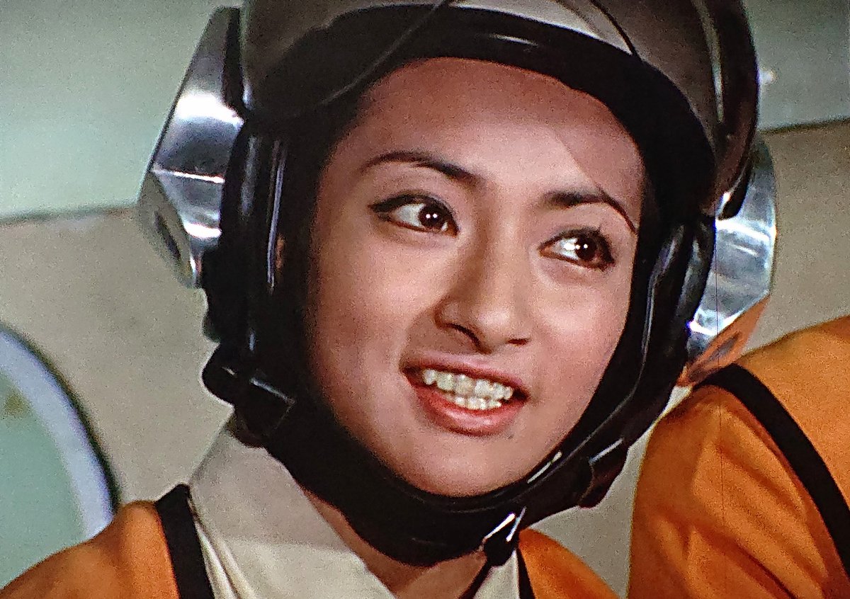 昭和特撮美女列伝 『ウルトラマン』 第32話「果てしない逆襲」 科特隊