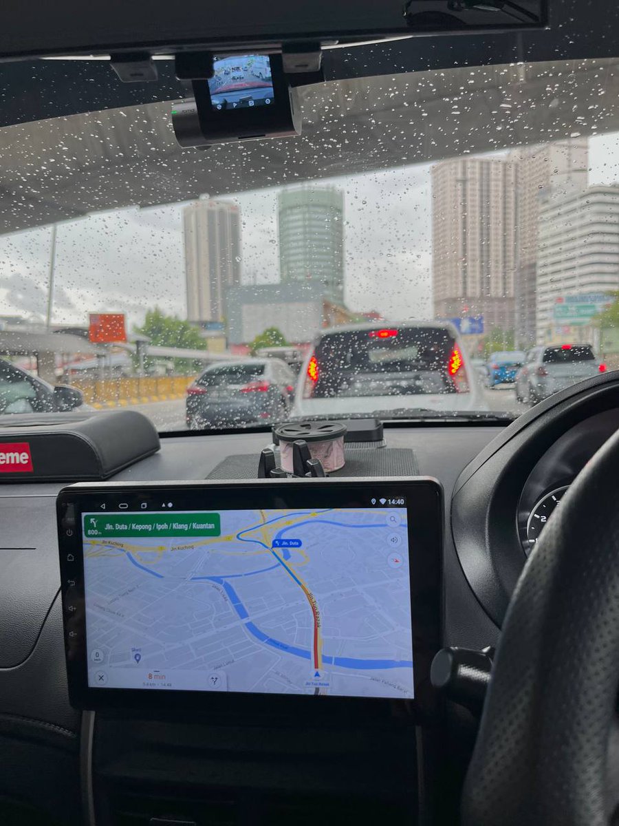zalyazahari's tweet photo. Android Player 

Dah 2 tahun 3 bulan pakai. Still well function and puas hati spend 1k + untuk dia saja. Tak payah guna phone dah tengok maps. Boleh download Spotify and YouTube dll macam phone kita jugak. 

https://t.co/Amjm6qM7B7 https://t.co/NtCAAbKkqR