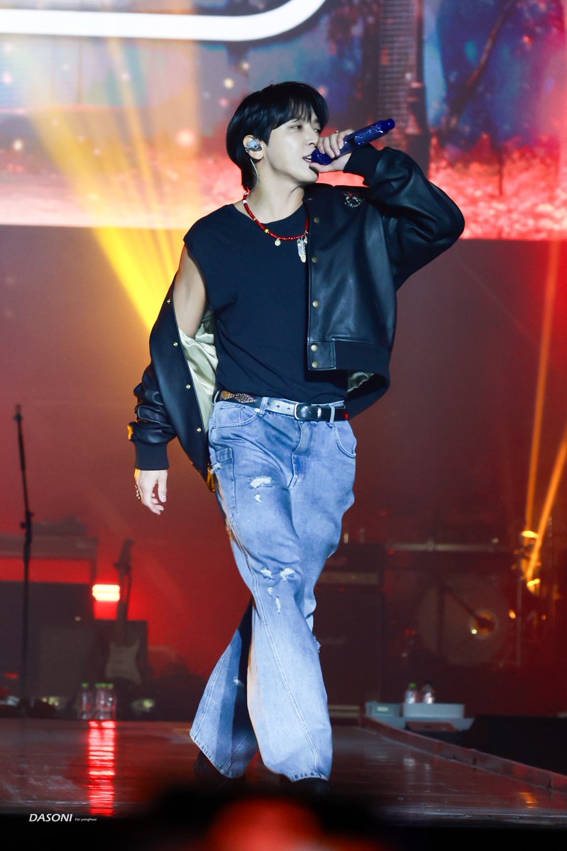 241228 세븐락프라임
#정용화 #JUNGYONGHWA

오늘 오빠 소리가 절로 나옴....🧎🏻‍♀️