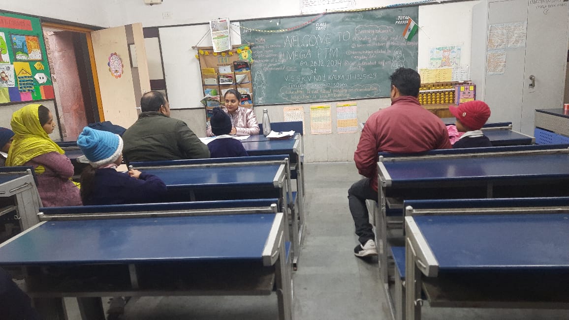 VSSKV_Kalkaji's tweet photo. "Teachers+Parents 
Together we may give our children roots to grow and wings to fly "
Parents teachers meet at Veer Savarkar SKV no 1, Kalkaji,HOS Ms Sandhya Yadav, 28.12.24 

NURTURING MINDS BEYOND MEASURE! 
#parentsteachermeet
#Educationgoals https://t.co/GH5CkGa5j4