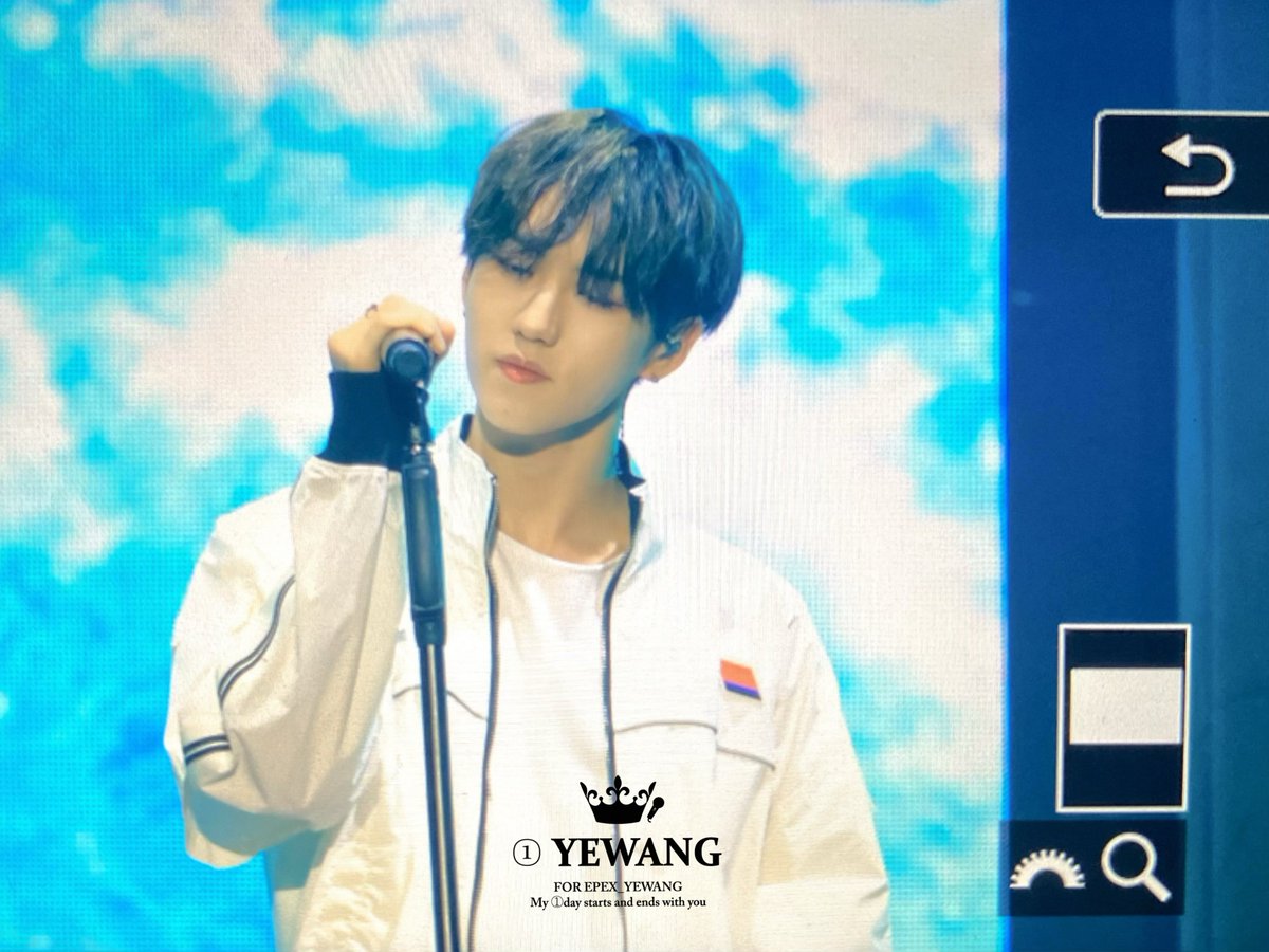 241228 첫콘

#EPEX #이펙스 #YEWANG #예왕 #서예왕