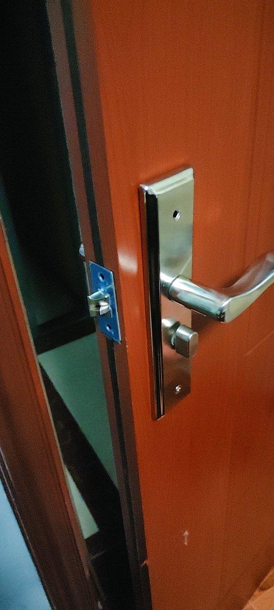 换个新锁头，然后发现....我是铸币.....