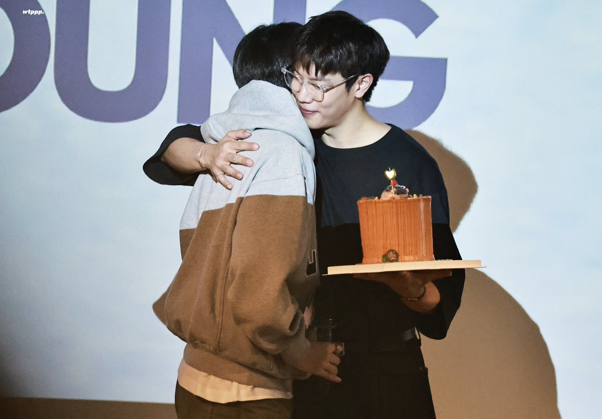 wtppp_'s tweet photo. Happy birthday🎈💙

#น้องอิน30YOUNG https://t.co/rnS7ShlsqX