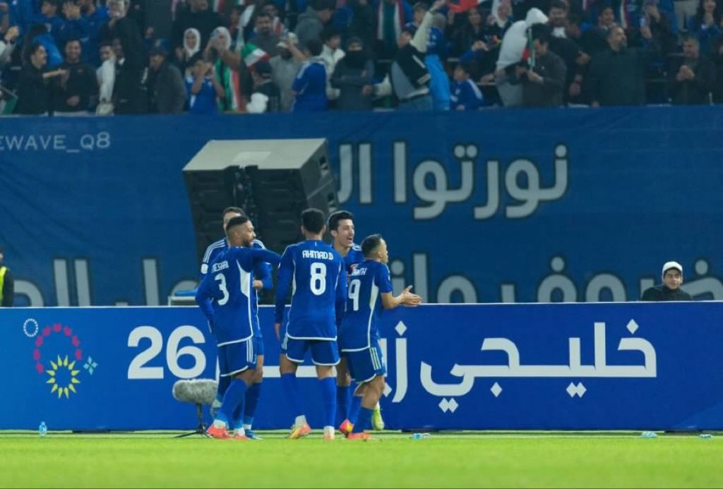 TodayManchate's tweet photo. 🚨 #مانشيت 

منتخبا الكويت وعمان يعبران إلى دور نصف نهائي بطولة #خليجي26. 🇰🇼 🇴🇲 https://t.co/EtJk9x6mY7