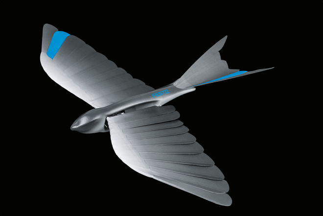 Sentivium's tweet image. Autonomous Bionic Bird Takes Flight: Festo&apos;s Robotic Gull Impresses in Beijing

Festo&apos;s innovative bionic bird, a robotic herring gull, demonstrated its impressive autonomous flight capabilities at the World Robot Conference in Beijing. #festo #bionicbird