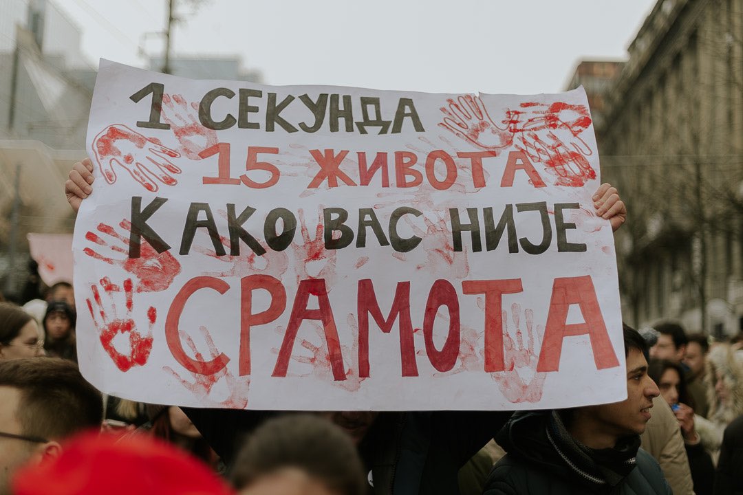 studentblokade's tweet photo. 27.12.2024. Protest ispred Ministarstva Prosvete

Studenti u blokade! https://t.co/EYcUuGDoG0