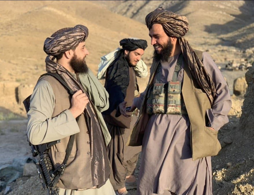 EnayatLatify's tweet photo. خپله ورغلی دی
حفظه الله https://t.co/tI2CKYwVGW