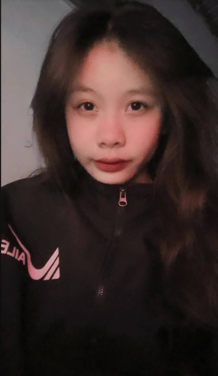 HannieChan0's tweet photo. Móc để đủ làm anh ra trong 1 lần thẩm chưa? https://t.co/TaM2BZTWsX