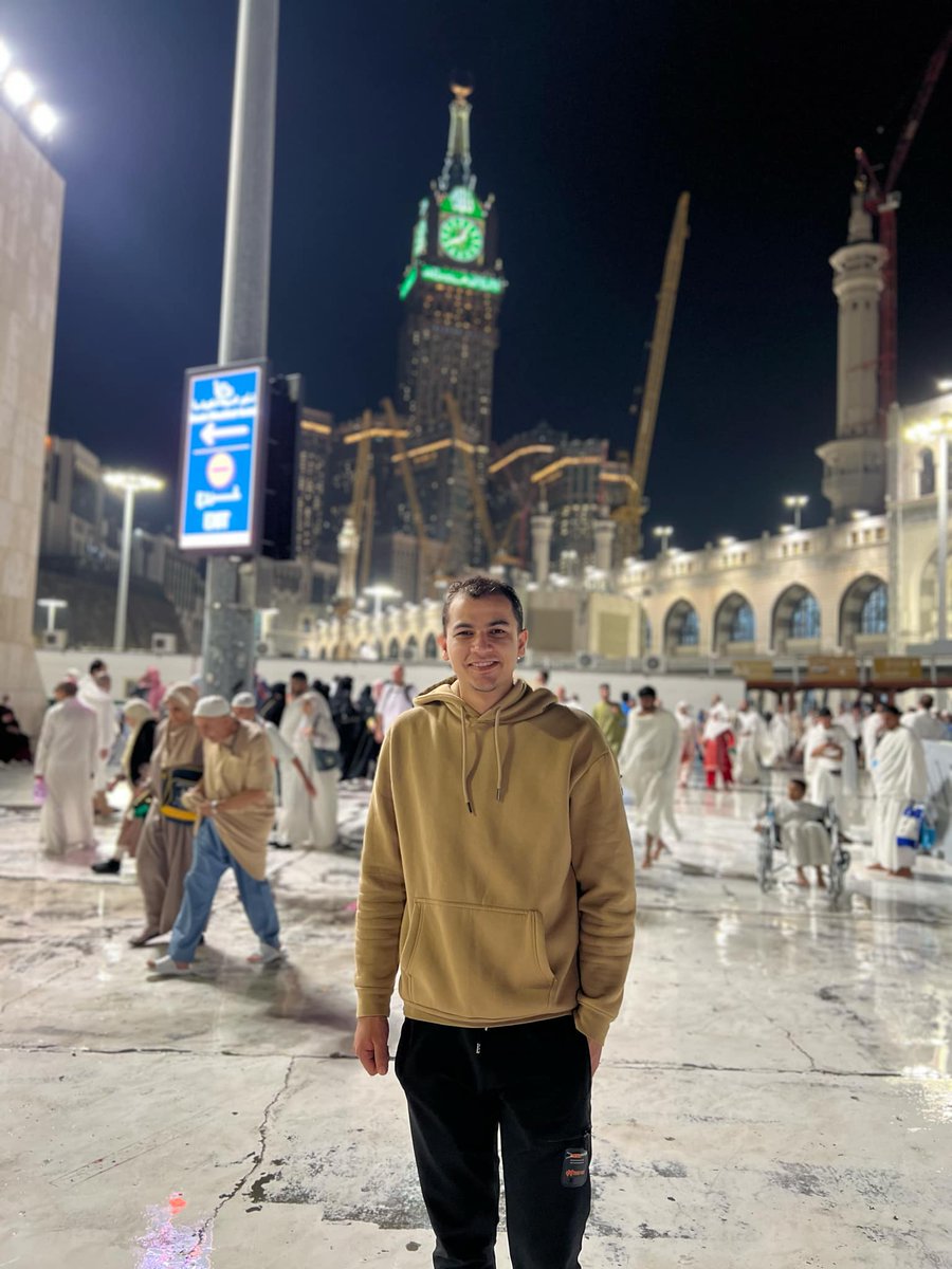 mestar_hossam's tweet photo. الحمد لله علي جميع النعم 
الحمد لله على ما بلغنا ما نريد 
الحمد علي تمام العمرة
 الحمد لله على بلوغ هواء مكة 
اللهم لك الحمد كما ينبغي لجلال وجهك وعظيم سلطانك ❤️❤️ https://t.co/Xdi2Bhti0g