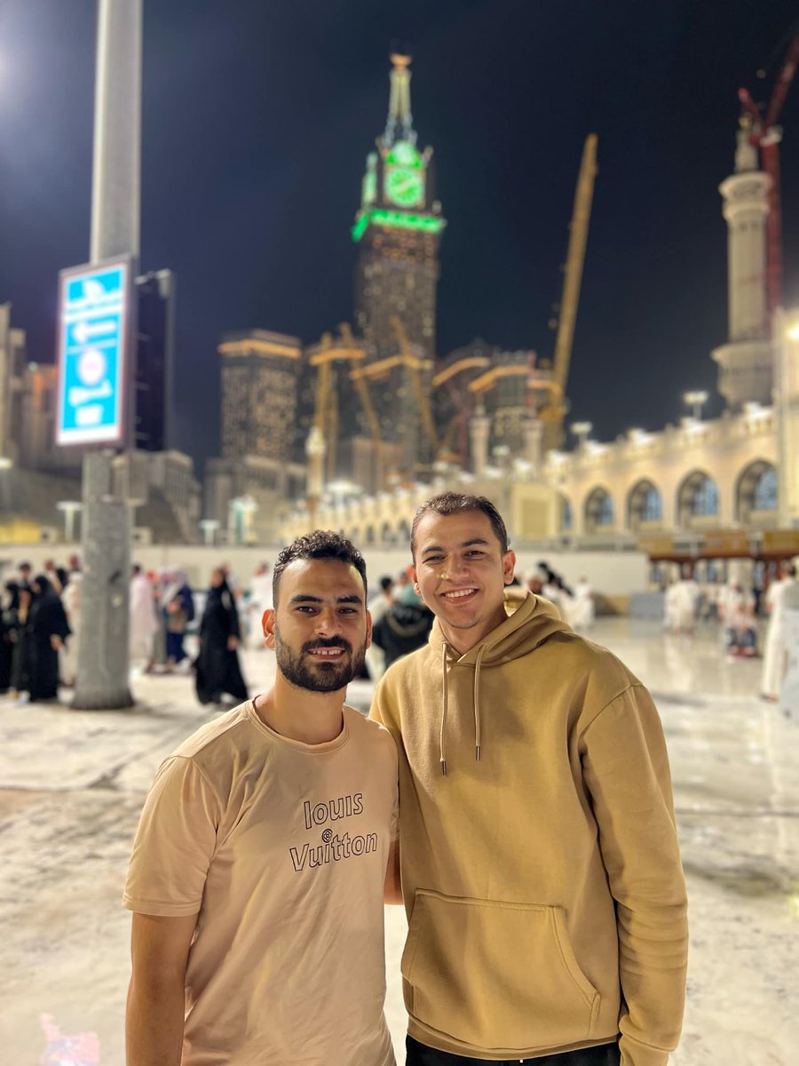 mestar_hossam's tweet photo. الحمد لله علي جميع النعم 
الحمد لله على ما بلغنا ما نريد 
الحمد علي تمام العمرة
 الحمد لله على بلوغ هواء مكة 
اللهم لك الحمد كما ينبغي لجلال وجهك وعظيم سلطانك ❤️❤️ https://t.co/Xdi2Bhti0g