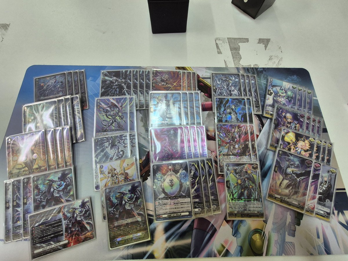 act_yhwhat's tweet photo. #vgtopdecks
Sat Rowel tourney 
R1 vs Messiah L, Eldobreath on opp 1st stride
R2 vs Bastion W, Bo3 win 2 - 0
R3 vs Varga W, opp check 4 blanks in a row 
Top 12
R4 vs Rezeal Vita L https://t.co/NR1D4STyAf