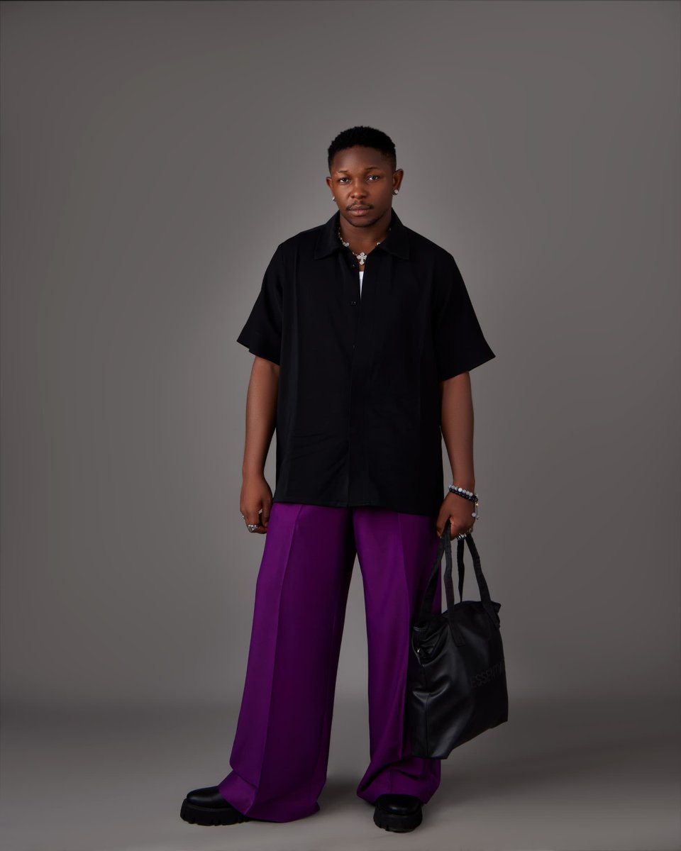 ayocutifashionw's tweet image. Turning fabric into timeless fashion. 🎨👔 #MadeWithLove #trending2024 #styles