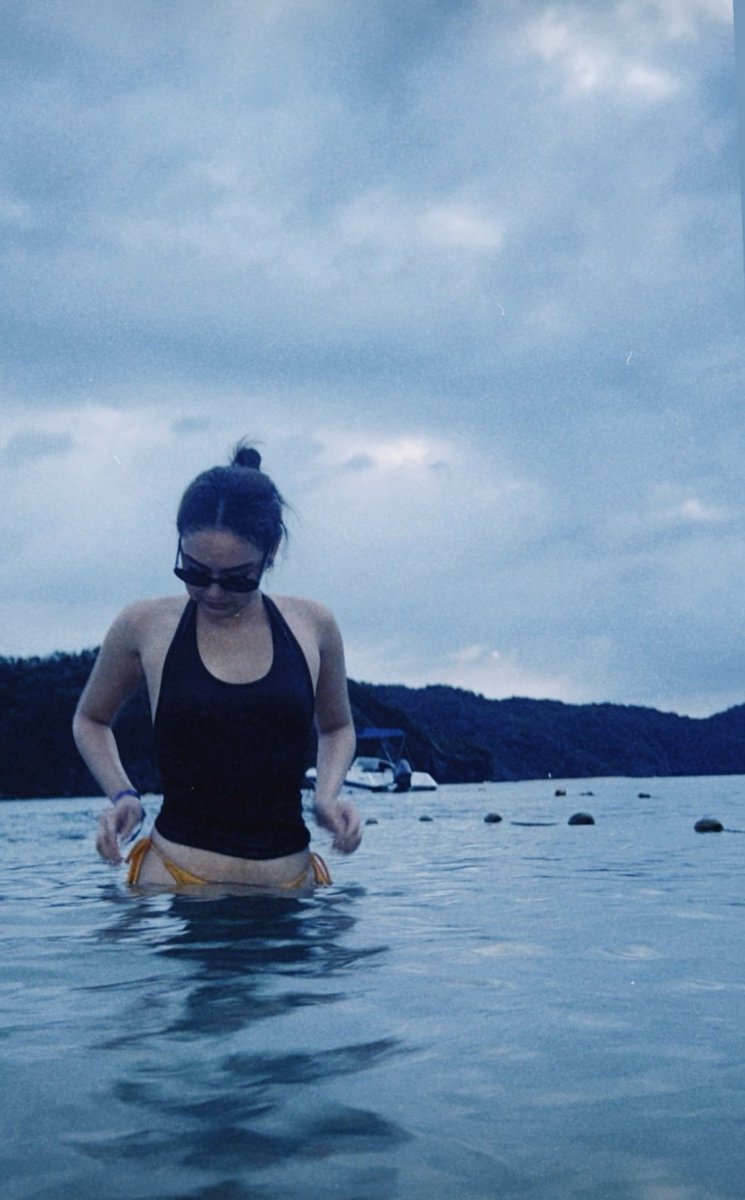 she's a hottie, beating the heat 🔥

#ThereseVillamor | <a href="/thrs_vllmr/">Therese Villamor</a>