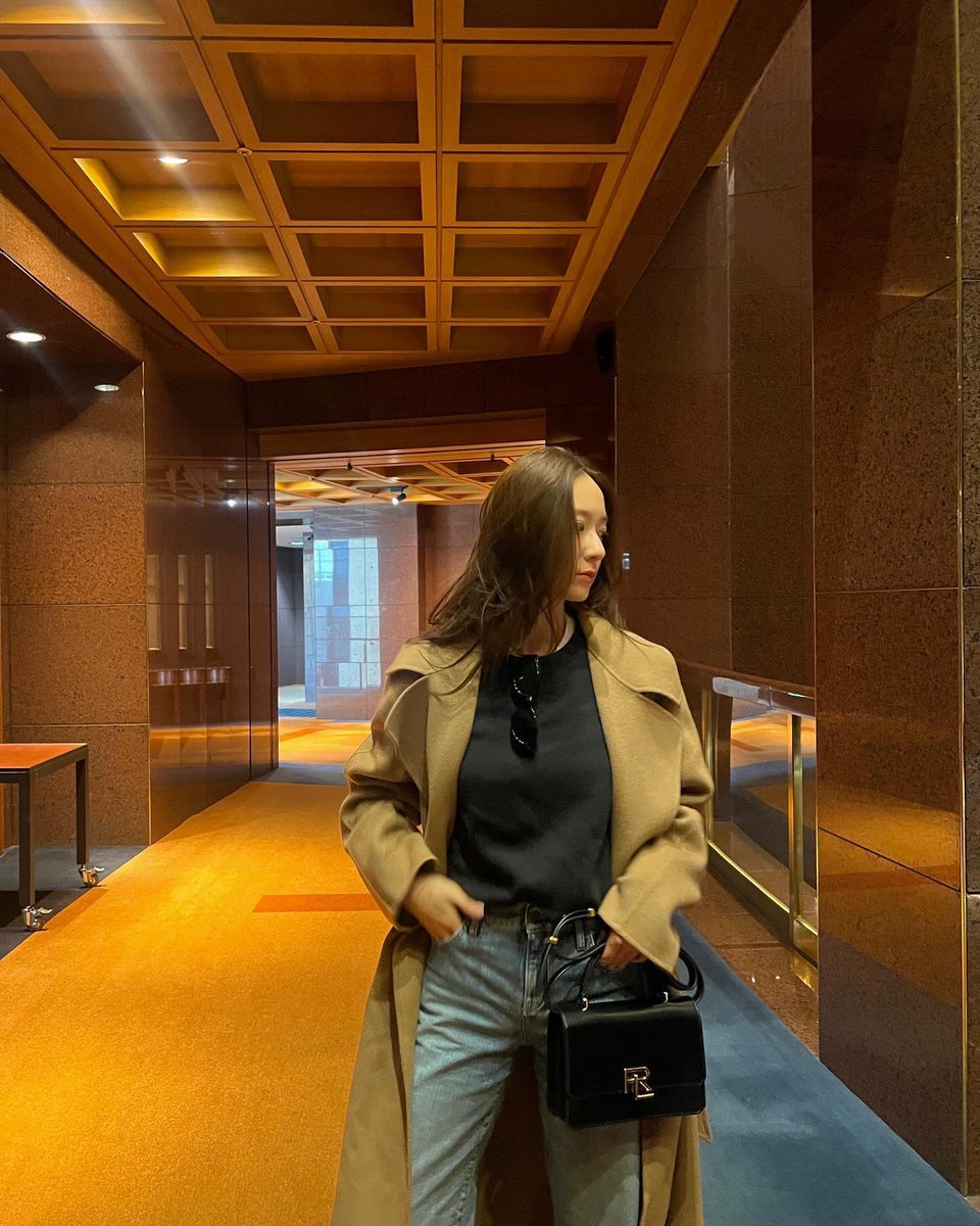 mrkmjuhoon's tweet photo. Last shopping of the year, sponsored by Ralph Lauren 😁😁

https://t.co/DfvG3eq6yY