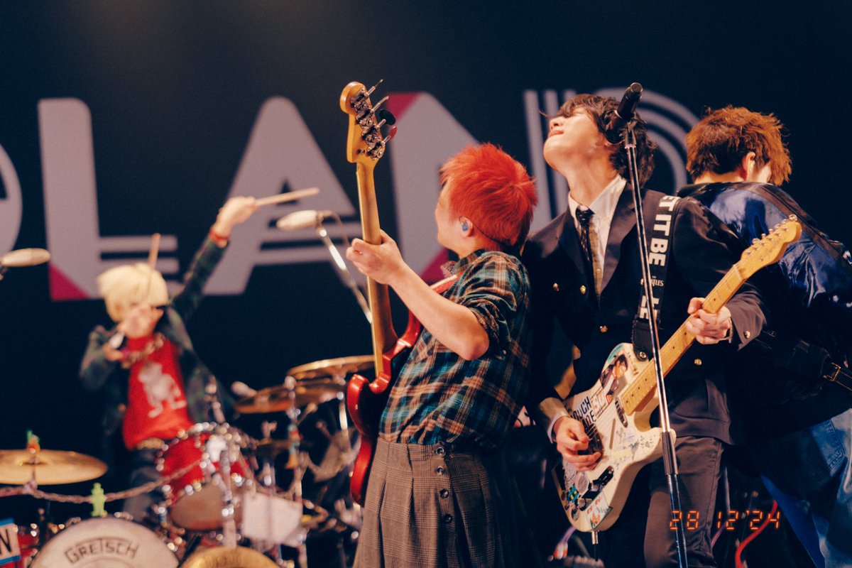 2024.12.28 福岡市民会館 NEOLAND CASE.4 w: ザ・クロマニヨンズ