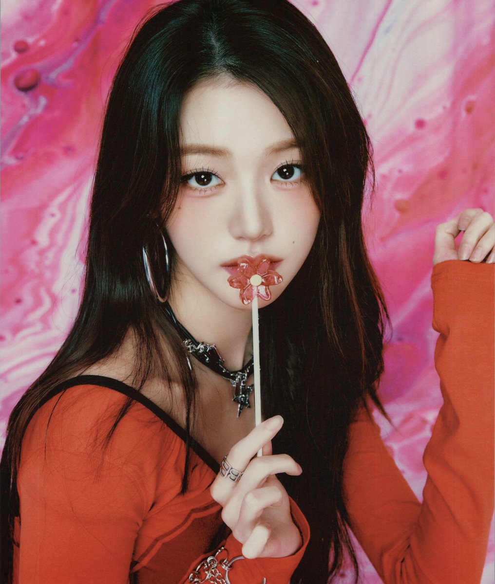 wonyoungpics's tweet photo. https://t.co/5TyNf5iDBy