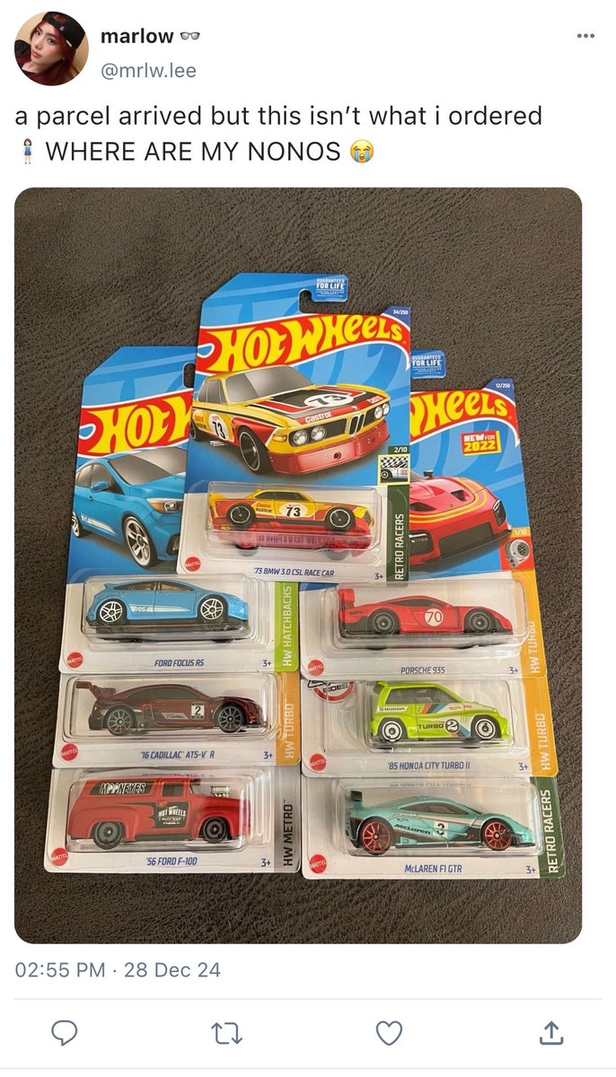 mkhschae's tweet photo. perfect pair — a short #mikholet / #abunjingz au 

wherein colbie (🐺), a hot wheels collector, gets her parcel swapped with marlow (🦊), a hirono enthusiast https://t.co/4TwjfhoEkw