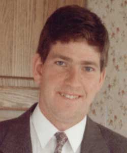 It’s 32 years today since Steven Clark went missing from #MarskeByTheSea, #Cleveland. Steven was 23 years old when he was last seen on 28/12/1992. Our thoughts are with his loved ones today.

#findStevenClark
misspl.co/wR5J50UteKI