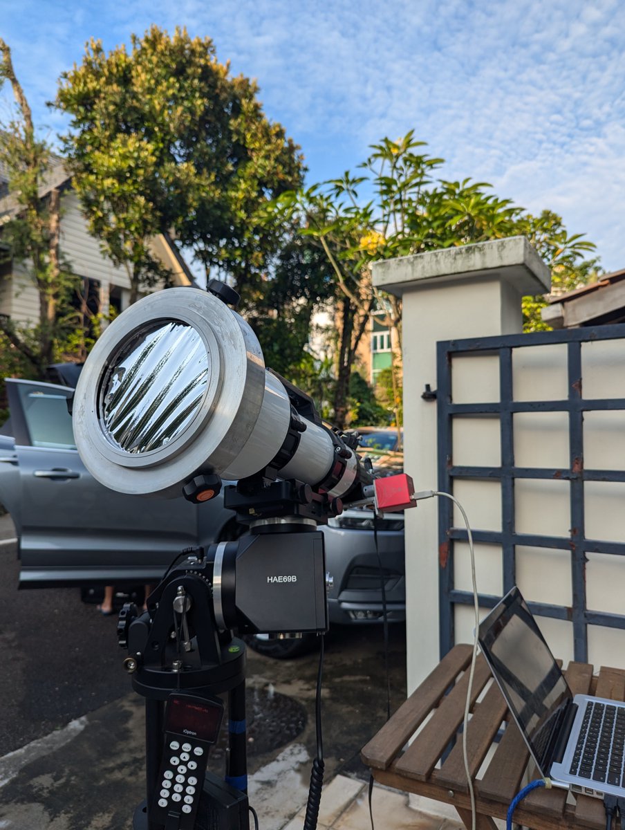 yltansg's tweet photo. Photographed the #Sun at the #Photosphere, lower and upper #Chromosphere. Solar Filter on 3 different solar telescopes helps capture specific wavelength of light from each level of the Sun. https://t.co/6k5LpRmqkW