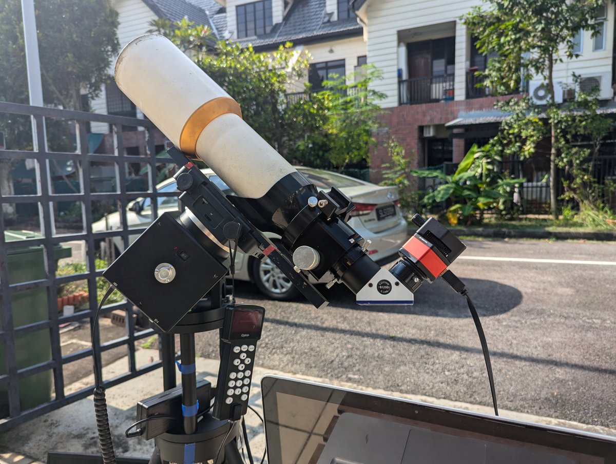 yltansg's tweet photo. Photographed the #Sun at the #Photosphere, lower and upper #Chromosphere. Solar Filter on 3 different solar telescopes helps capture specific wavelength of light from each level of the Sun. https://t.co/6k5LpRmqkW