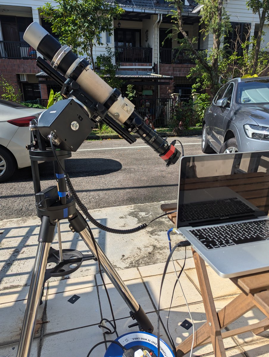 yltansg's tweet photo. Photographed the #Sun at the #Photosphere, lower and upper #Chromosphere. Solar Filter on 3 different solar telescopes helps capture specific wavelength of light from each level of the Sun. https://t.co/6k5LpRmqkW