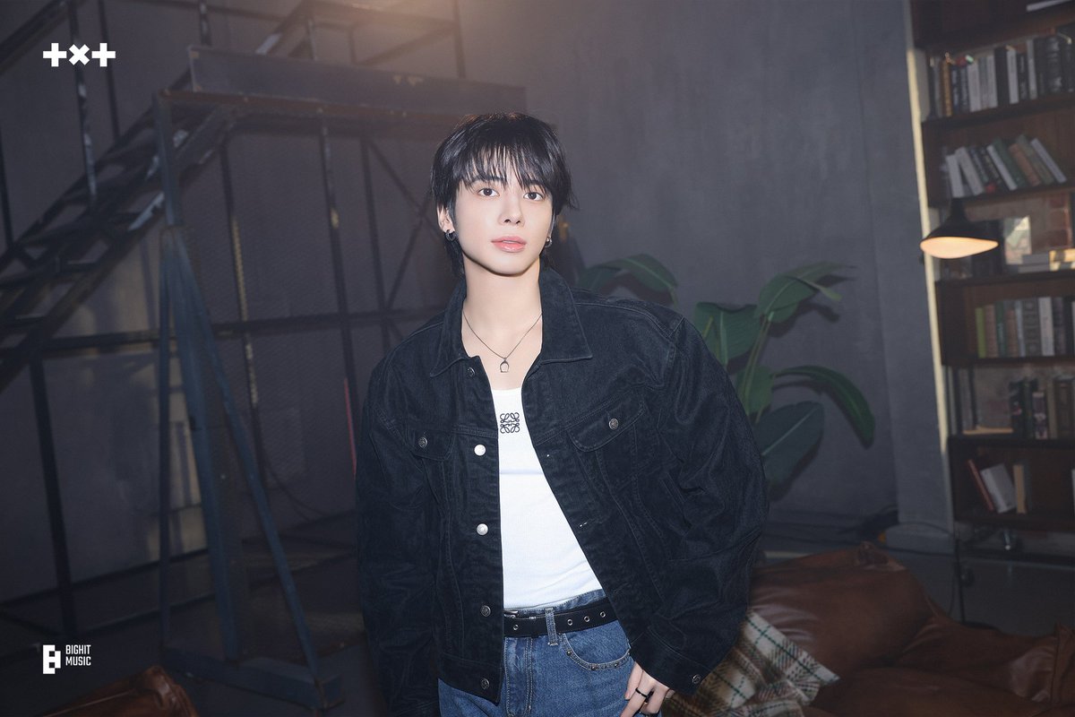 TXTintl_twt's tweet photo. ‘Forty One Winks’ Special Performance Video Photo Sketch — 5/6
#TOMORROW_X_TOGETHER #TXT
#TheStarChapter #SANCTUARY #FortyOneWinks #TAEHYUN https://t.co/Zu74Pp60qv