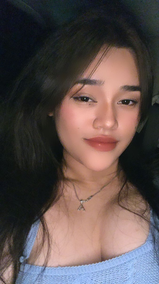 BabyOctaviani's tweet photo. hemmm persiapan malam tahun baru https://t.co/W8suDlfE34