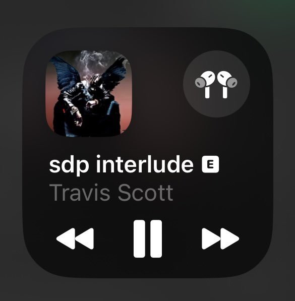 hay presencias de personas que se sienten como esta canción