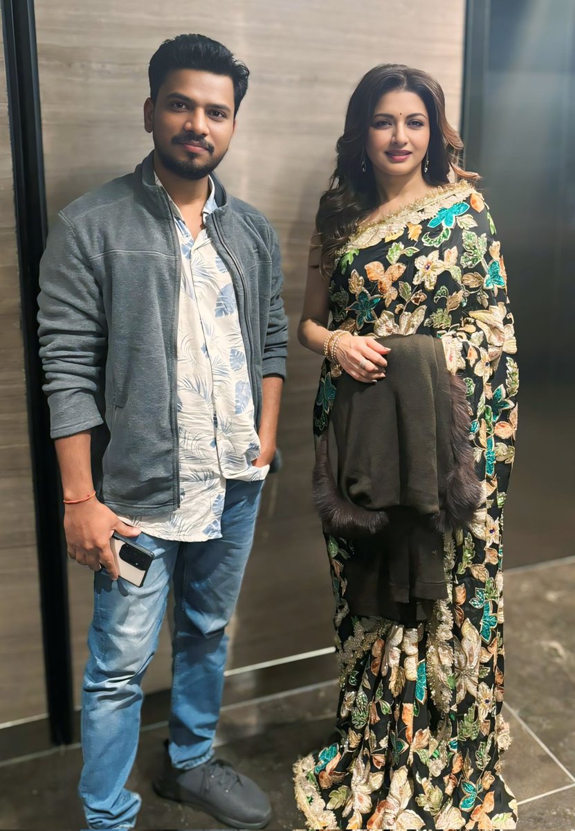 RaazRajpoot22's tweet image. With Film Actress Bhagyashree ji in Delhi at Pullman Hotel  #Bhagyashree #भाग्यश्री #PullmanHotel #Delhi #raazrajpootgangaura