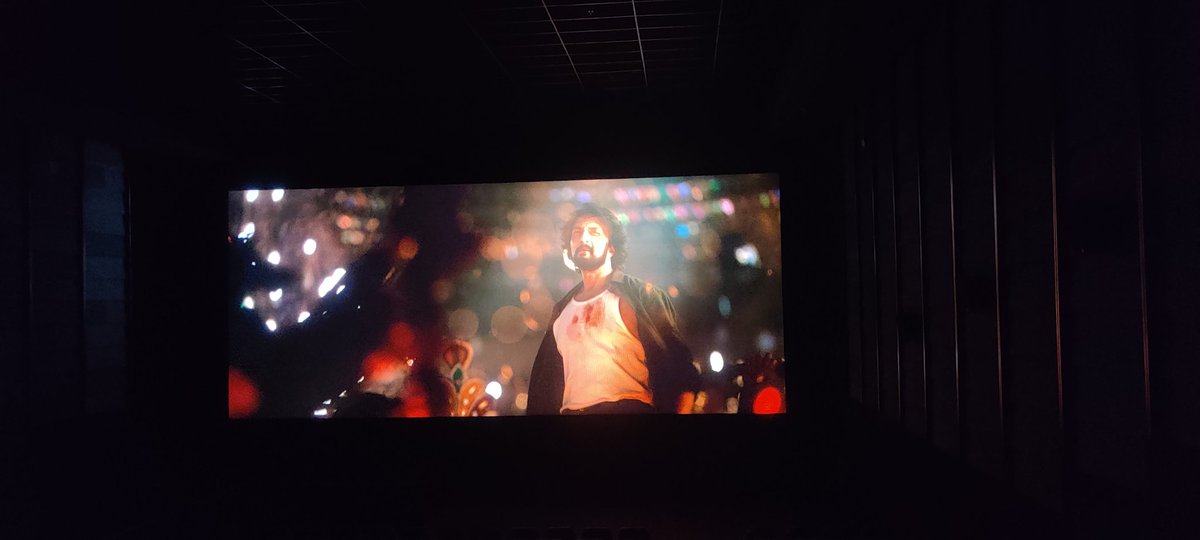 parishOdhaka's tweet photo. @vijaykartikeyaa It's hard to say #MaxTheMovie is your debut as a director! 🫡 Kudos for bringing vintage mass @KicchaSudeep back with such an intense and pacy screenplay 💥 He's killed it as Arjun👏🏻🔥 Special mention @AJANEESHB impactful BGM 🎉🎇 #Max worth theatrical experience https://t.co/jJRKIo8IGO