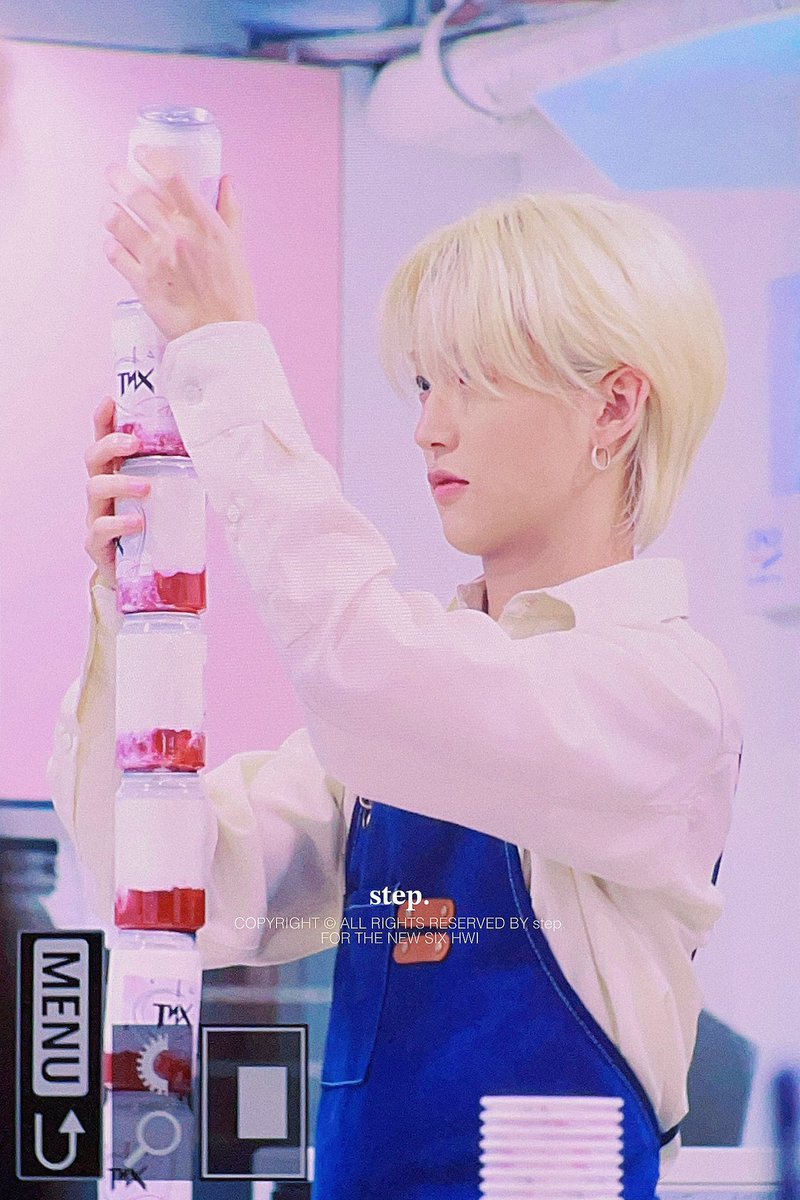 241228 미니팬미팅   저기 알바생 뭐하세요=_=

#TNX #티엔엑스 #HWI #은휘
#이것도_하나의_스텝이야