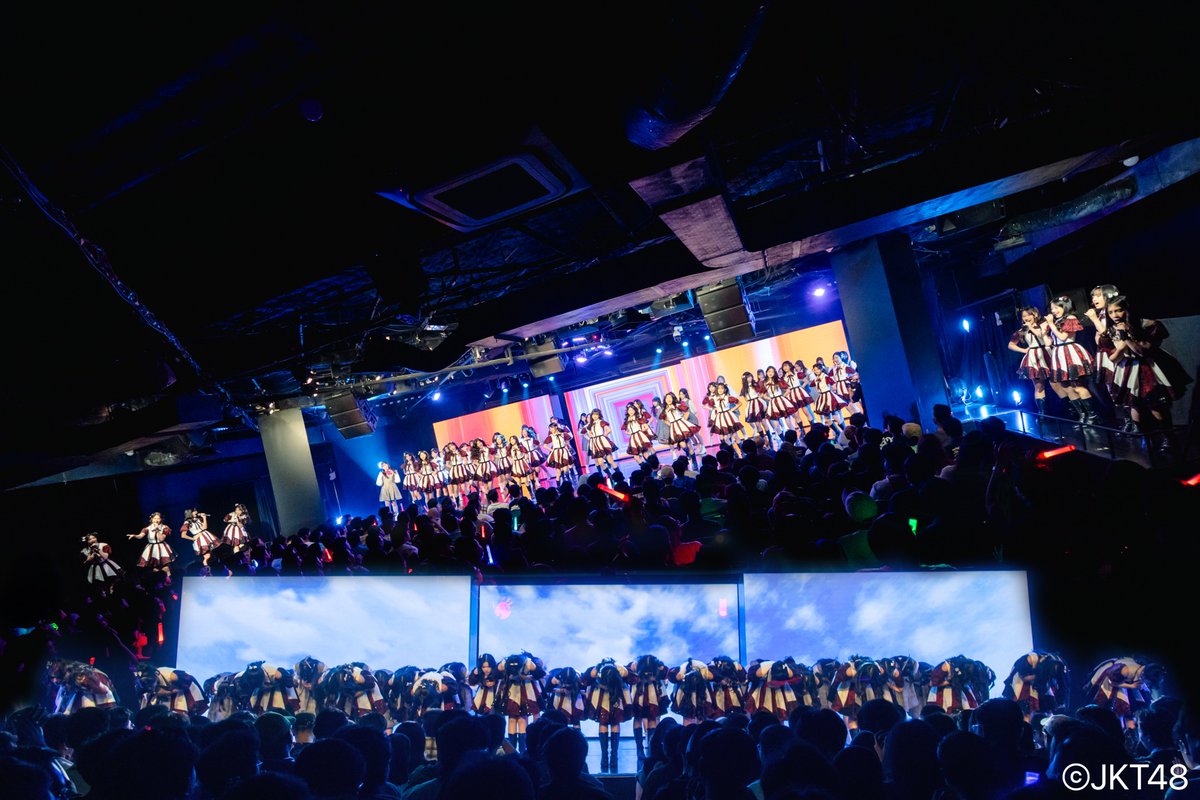 officialJKT48's tweet photo. Terima kasih atas dukungan kalian untuk JKT48 di tahun ini!

Meskipun show hari ini menjadi show teater terakhir di tahun 2024, namun kami sudah tidak sabar untuk kembali bertemu kalian! Jadi nantikan show kami di JKT48 Theater tahun depan ya!

Happy New Year 2025!✨ https://t.co/qU2crgutPR