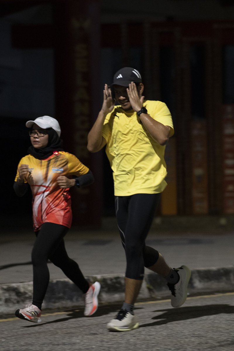Dilajos's tweet photo. 26.12.2024 - Not an event but I managed to renew my PB in 10k during training session 🙌🏻🤗 Such a good closure for 2024 🥹🥹Big thanks to my running friend, Daus for helping me out at the middle of the run 🙌🏻🙌🏻🙌🏻 https://t.co/BSj9KRhc1L
