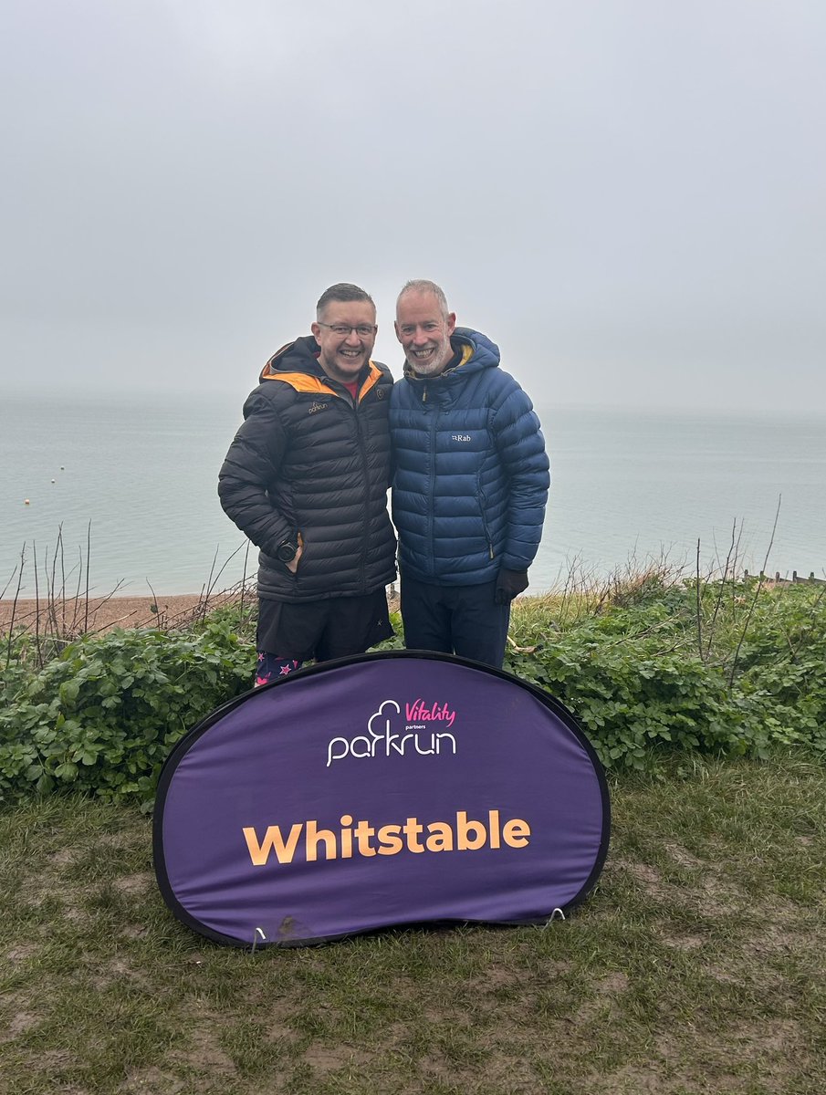 IanDPullen's tweet photo. Amazing to meet @PSH_A1674 celebrating Jacky 1000th volunteer awesome morning https://t.co/d2Dd6Cv5Be