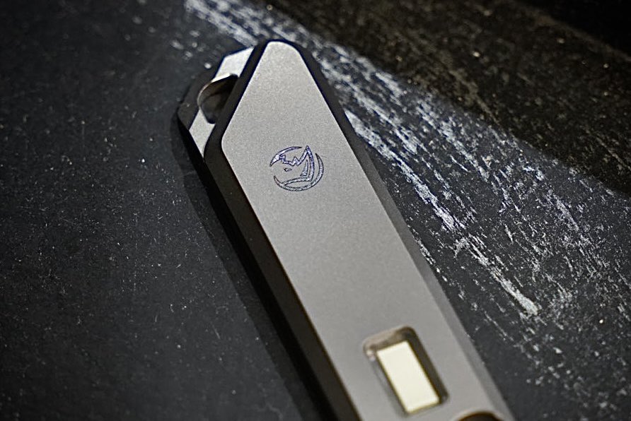 jkarmy_int's tweet image. One of the Best EDC Tools 
By GLOW RHINO ✨

Titanium Made Pry Bar with Tritium Insert 

Strong, Effective &amp;amp; TSA Friendly 

#edc #glowrhino #prybar #tritium