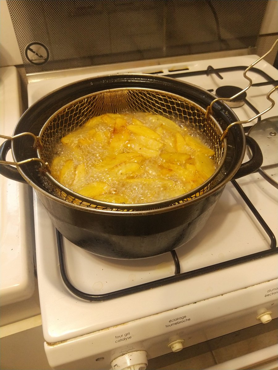 chris40851's tweet image. #Frites maison avec des vraies patates
