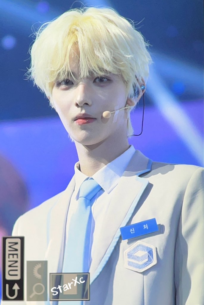 starxc0830's tweet photo. ▶︎𝟐𝟒𝟏𝟐𝟐𝟖

𝐏𝐑𝐄𝐕𝐈𝐄𝐖 파이널 공연

신처체크 ♡

#신처 #新澈
#iQIYI #StarlightBoys 
#스타라이트보이즈 #星光闪耀的少年 https://t.co/Ce8wC6NvRq