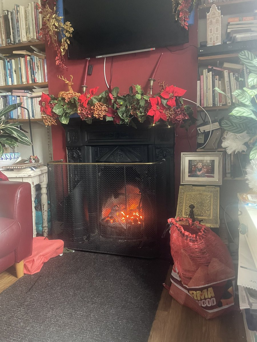 BaylisCook's tweet image. Feeling blessed that the whole family was together this year. Sepsis survivor so goodbye to this year and look forward to a New Year .