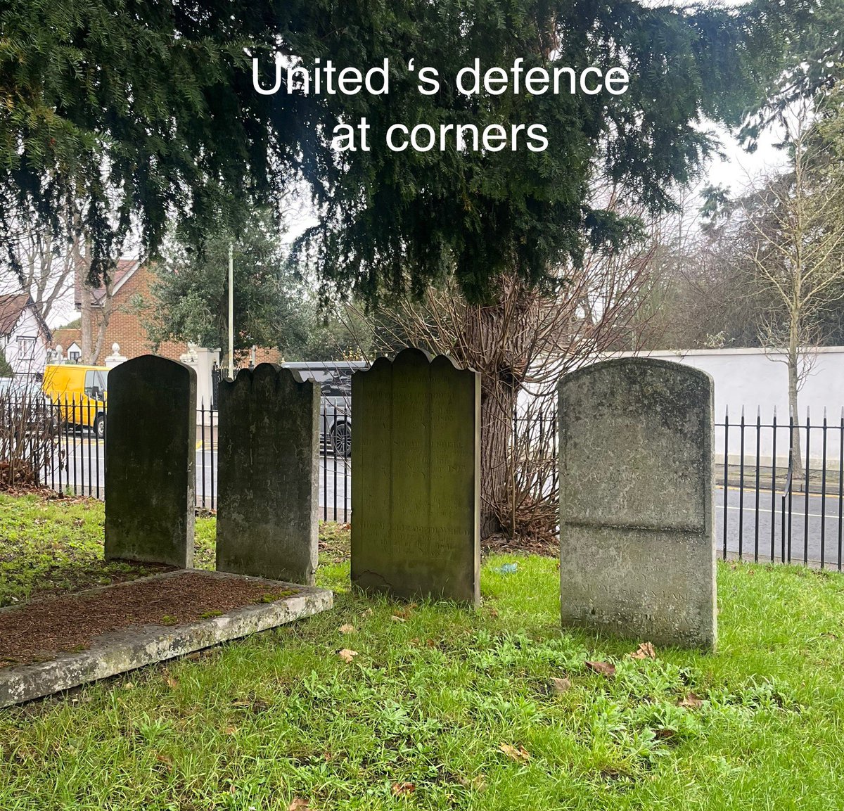 CarlOliver's tweet photo. How @ManUtd defend set pieces !! 
Come on lads, sort this at Carrington please. #MUFC #ManchesterUnited https://t.co/0C007pPcaI