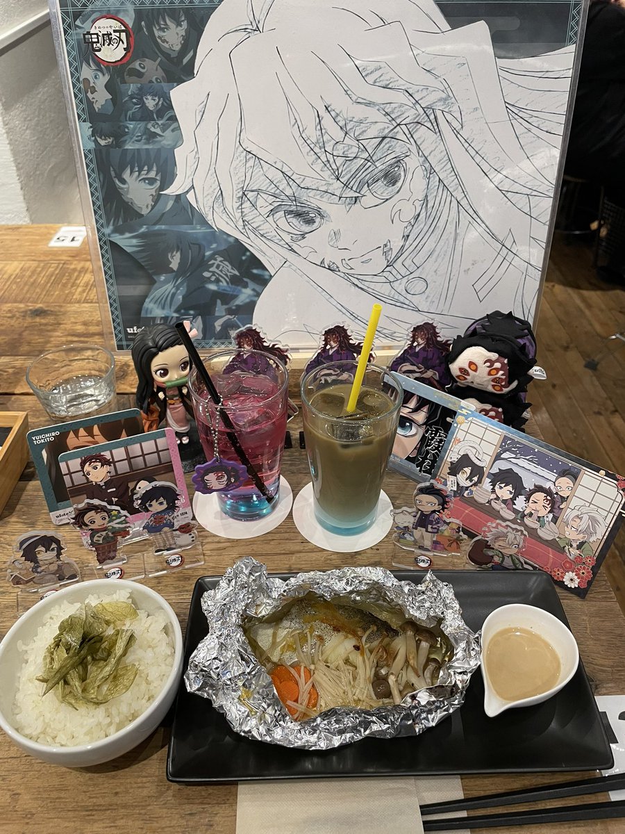 禰󠄀豆子ちゃんお誕生日おめでとうございます🎈BDは初参加でした〜ビジュ可愛い😍いきなりカウントダウンの年越し蕎麦とか、聞いてないよーってワクワクしてました〜＾＾お汁が少ないから早く食べないとと焦りましたけど美味しかった🤤お誘い下さったFF様ありがとうございました✨