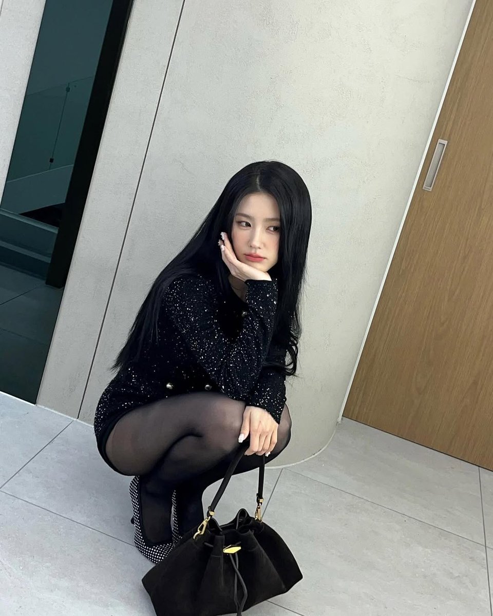 searchmiyeon's tweet photo. https://t.co/kiHMKMLkk7 instagram post. https://t.co/F9ijc6EXHk